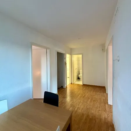 Basic & Simple On Langgruetstrasse Апартаменти