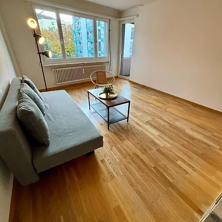 Basic & Simple On Langgruetstrasse Апартаменти *