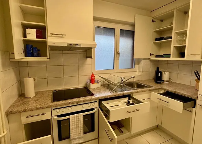 Basic & Simple On Langgruetstrasse Zürich