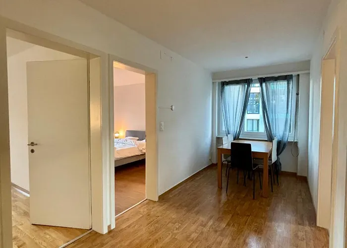 Basic & Simple On Langgruetstrasse * Zürich